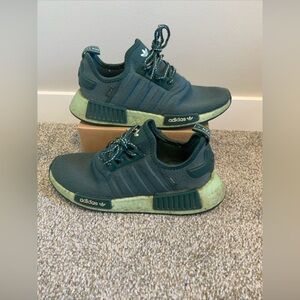Adidas Women Size 7.5 Originals NMD R1 Running Shoes Linen Green Mineral